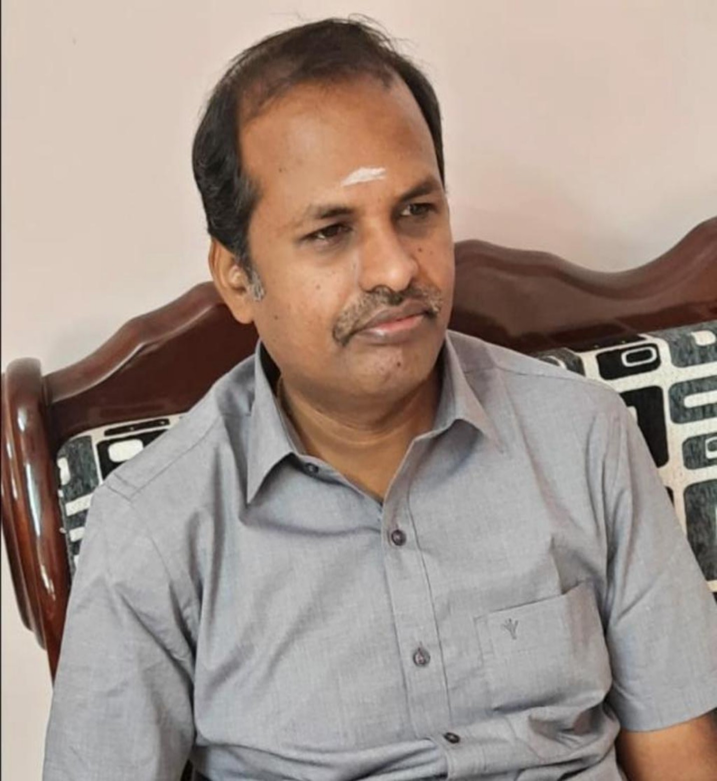 Mr Velkumar